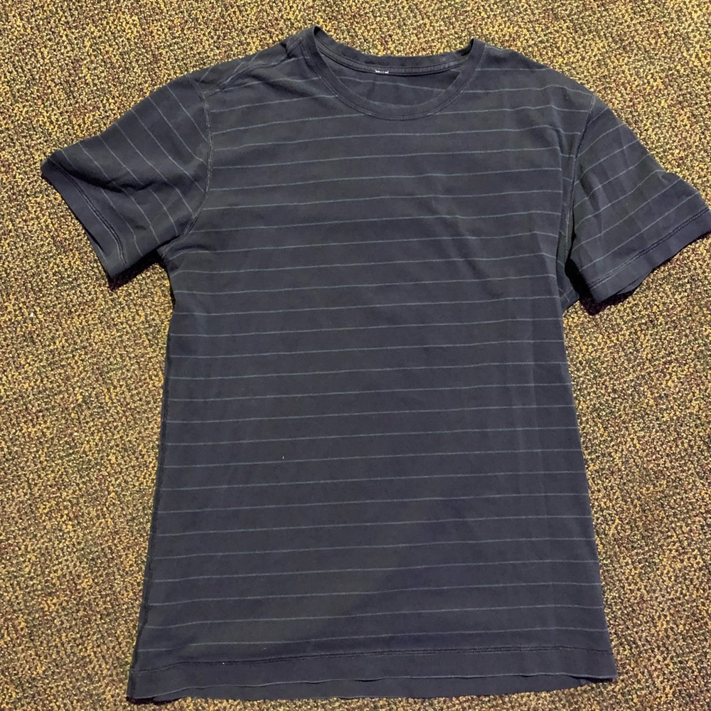 Lululemon shirt